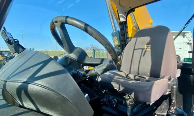 Телескопічний навантажувач JCB 535-125 - 2018 рік - фото № 10