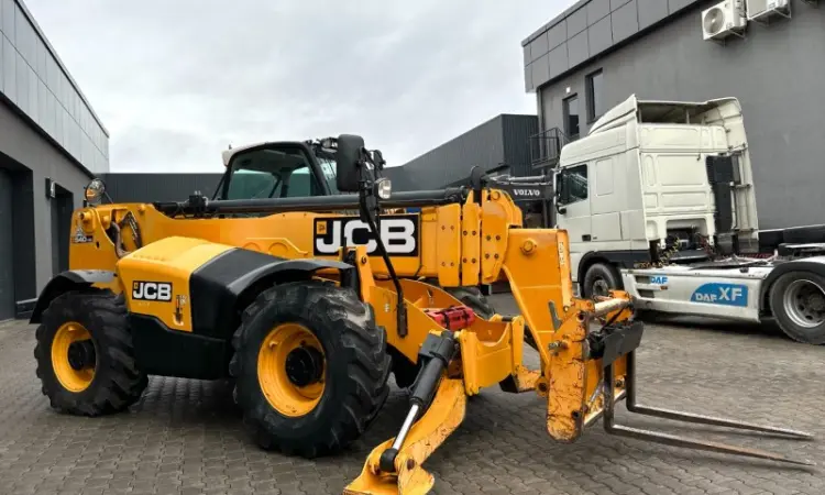 Розмитнений телескопічний навантажувач JCB 540-170 - фото № 1
