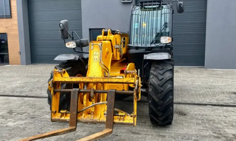 Телескопічний навантажувач JCB 535-95 - 2018 рік - фото № 1