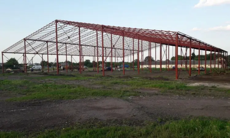 Строительство каркасных ангаров, навесов под технику под ключ. Замена кровли - фото № 4
