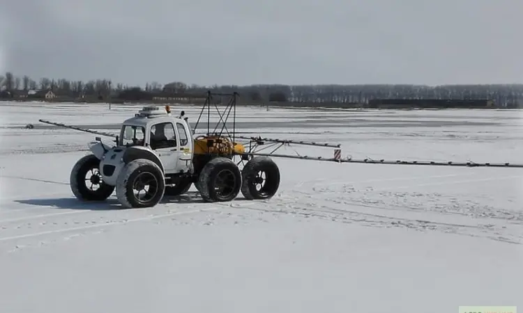 Внесення КАС-32 і гранульованих мін. добрив - фото № 1
