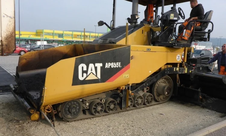 Асфальтоукладчик Caterpillar AP655D в продаже - фото № 12