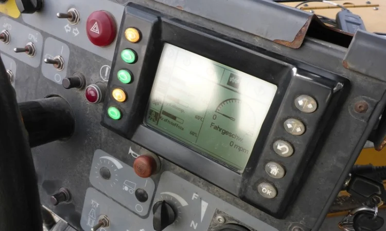 Асфальтоукладчик Caterpillar AP655D в продаже - фото № 2