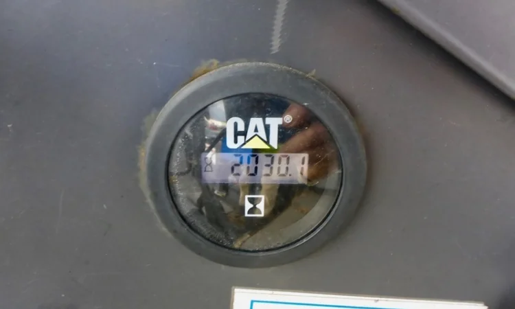 Асфальтоукладчик Caterpillar AP655D в продаже - фото № 6