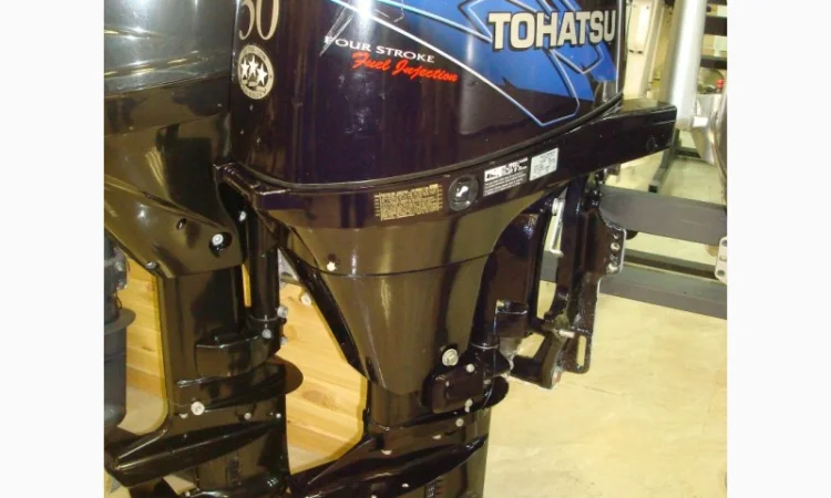 Продается лодочный мотор Tohatsu - 30, б/у, 2014 года - фото № 1