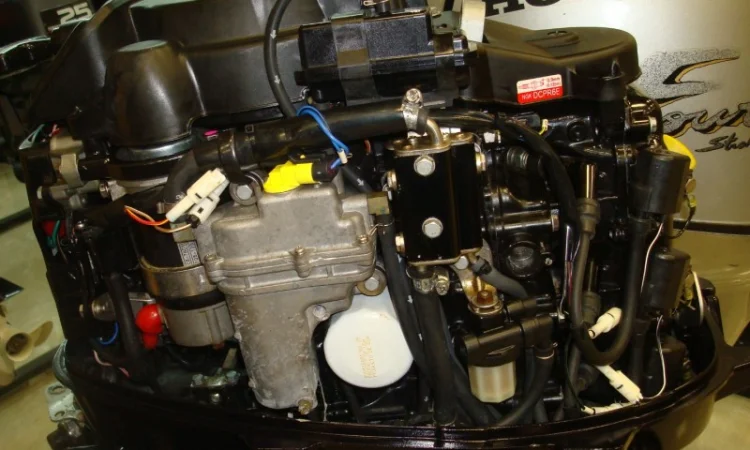 Продается лодочный мотор Tohatsu - 30, б/у, 2014 года - фото № 3