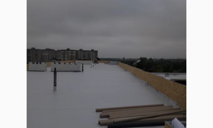 Капитальный ремонт кровли элеватора с применением мембраны - фото № 1