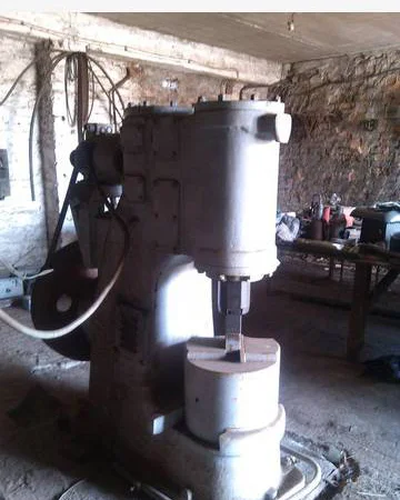 Пневматический ковочный молот М4127 в отличном состоянии - фото № 3