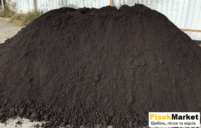 Родючий грунт в Луцке – купить чернозем недорого в PisokMarket - фото № 1