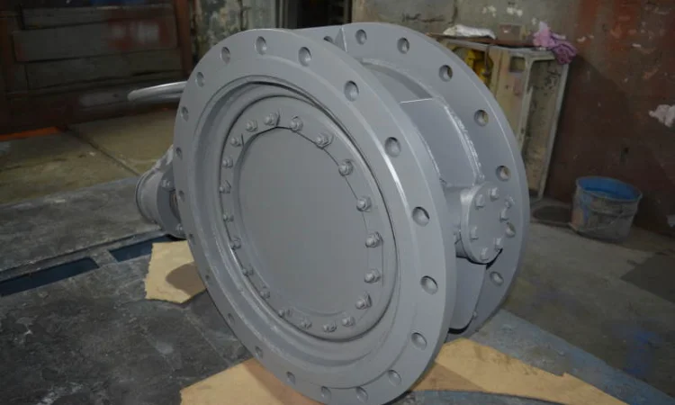 Затвор з трійним ексцентриситетом 32с930нжДу 300 Ру 25 у продажу - фото № 3