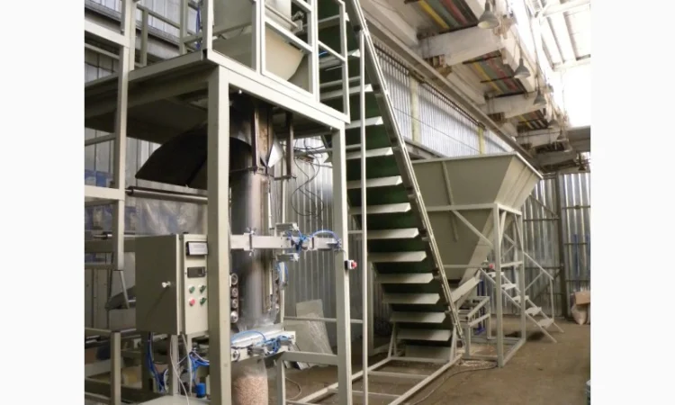 Полуавтоматическое оборудование для упаковки, фасовки пеллет - фото № 1