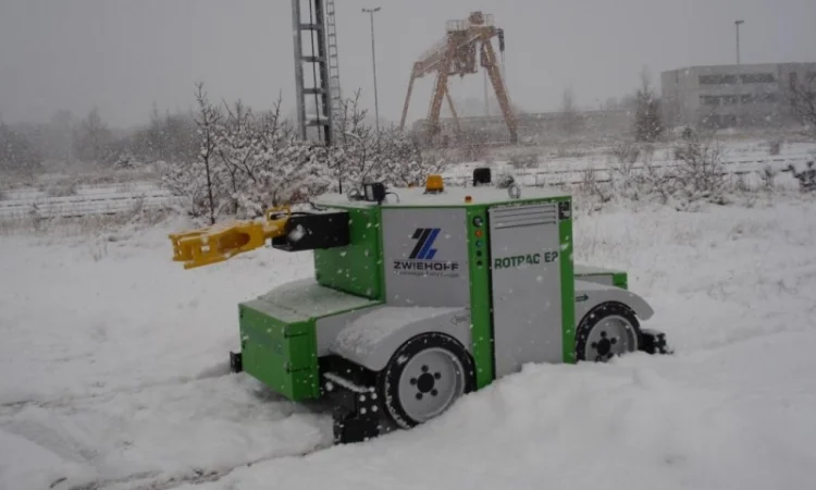 Тяговый модуль вагонов, дорожно рельсовая техника - фото № 1