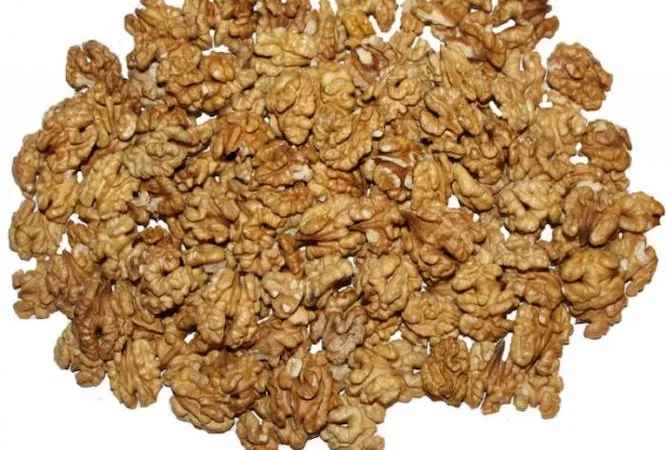 Закуповую чищений волоський горіх в асортименті - фото № 1