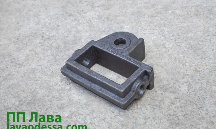 Кронштейн на плуг ПЛН 01.316 лівий литий по випалюваній моделі, прямокутний отвір - фото № 2