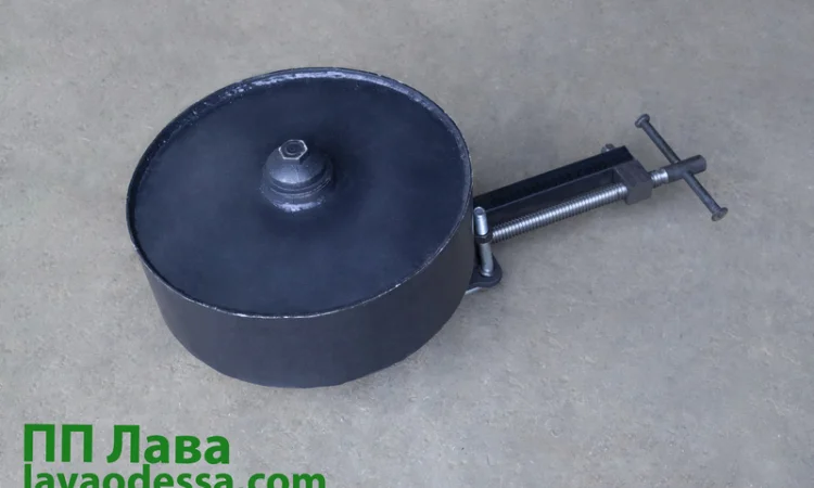 Колесо на плуг ПЛН 3-35 з кутознімом ПБЛ 3-35 06.000 у зборі - фото № 1