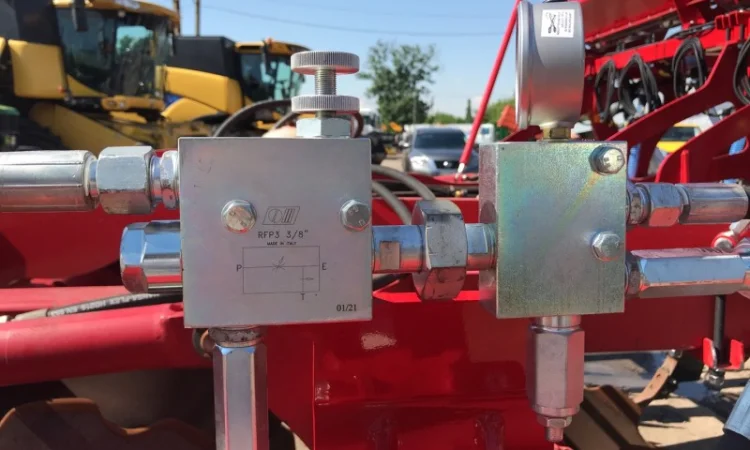 HORSCH Tiger 3MT, 4MT. Система внесения сухих/жидких удобрений. Селитра/карбамид/КАС/ЖКУ - фото № 9