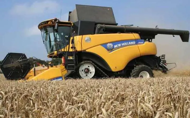 Услуга комбайна New Holland. уборка урожая. уборка подсолнечника - фото № 1