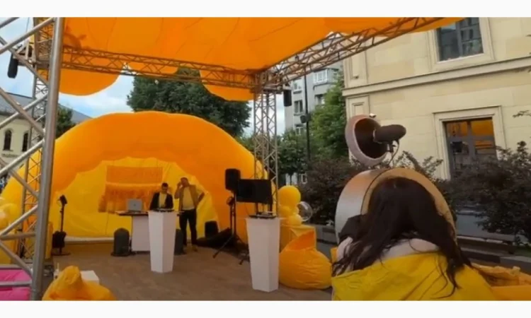 Палатка надувная тент для уличного маркетинга - фото № 1