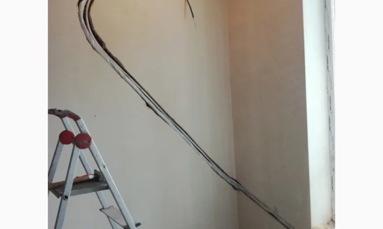 Закладка магистрали для кондиционера в Киеве - фото № 1