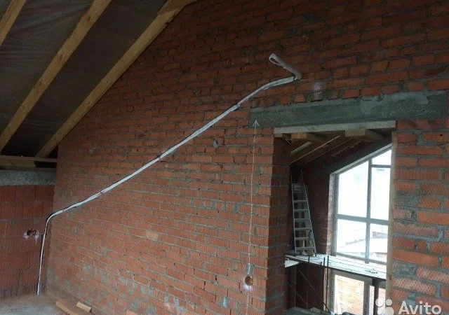 Монтаж магистрали для кондиционера во время ремонта - фото № 1