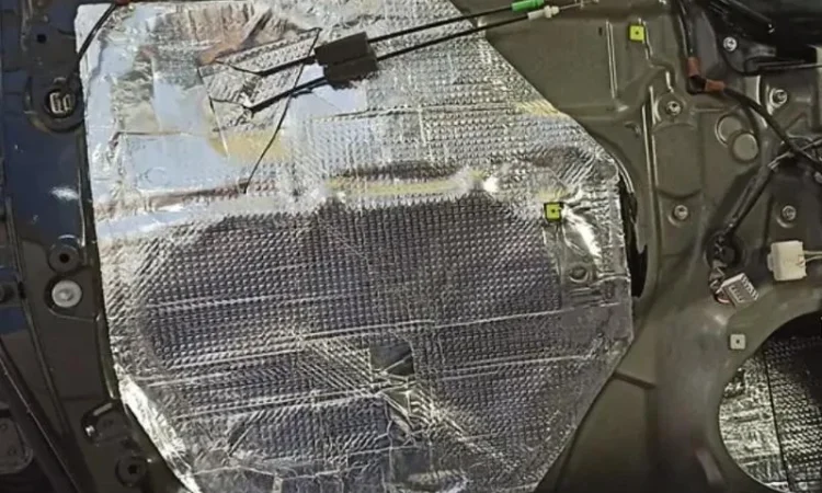 Toyota FJ Cruiser 2017 года в отличном состоянии - фото № 2