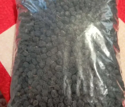 Ягоди сушені: аронія( горобина чорна) смородина - фото № 1