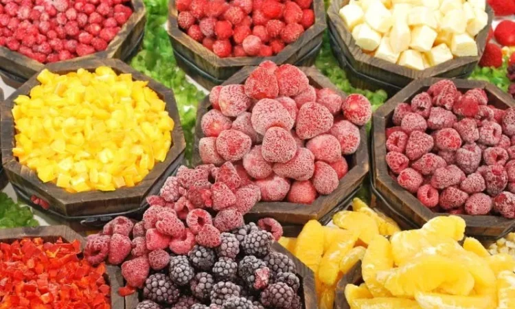 Замороженные фрукты и ягоды - фото № 1