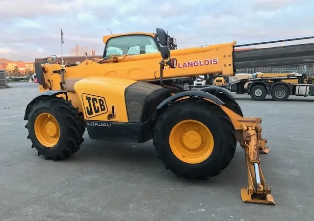 Телескопический погрузчик JCB 533-105 - фото № 6