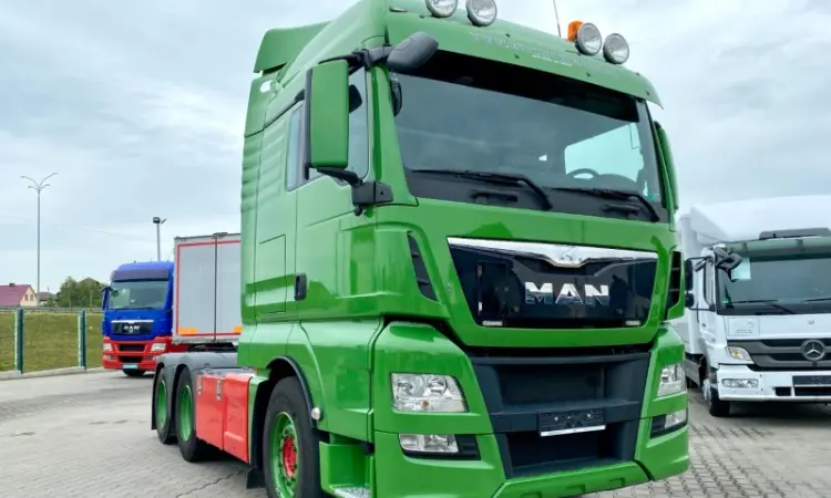 Тривісний тягач TGX 2015 року - фото № 1
