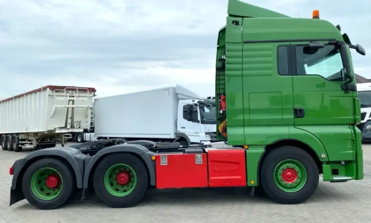 Тривісний тягач TGX 2015 року - фото № 4