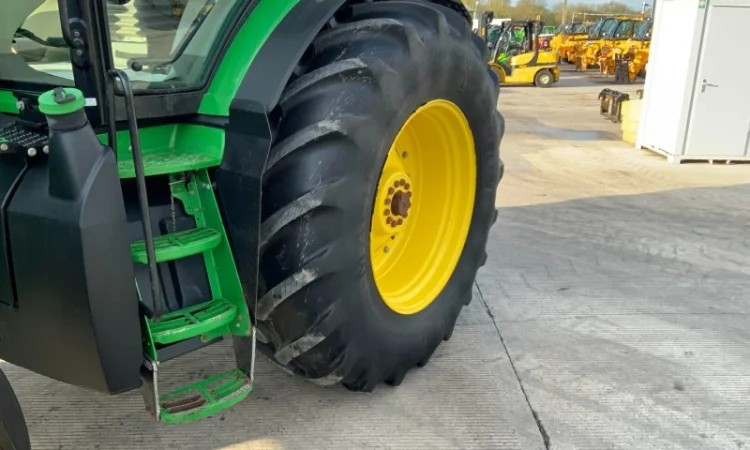 Трактор John Deere 8270 R 2014 р - фото № 7
