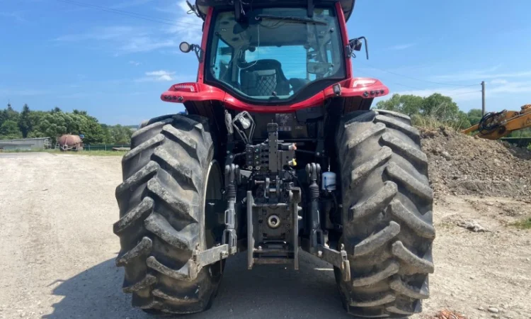 Трактор колісний VALTRA T235 VERSU - фото № 4