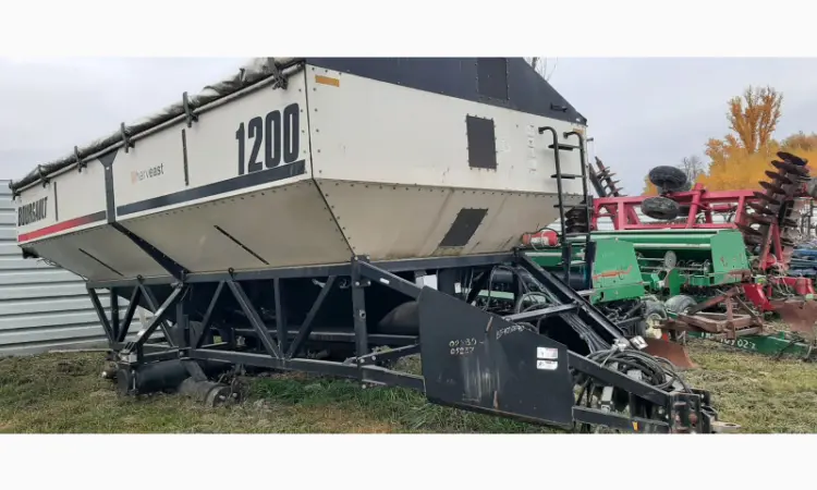 Зерновий бункер перевантажувач накопичувач BOURGAULT GC1200 - фото № 1