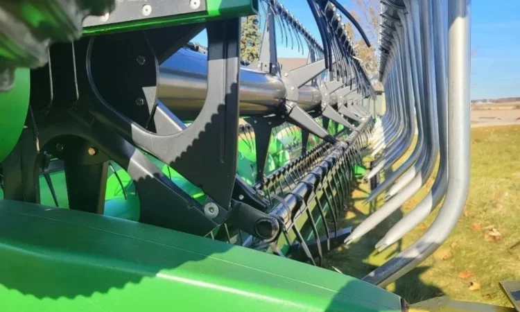 Жатка флекс John Deere 630F Hydraflex шириною 9 метрів - фото № 8