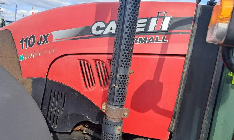 Трактор Case IH  110 JX - фото № 4
