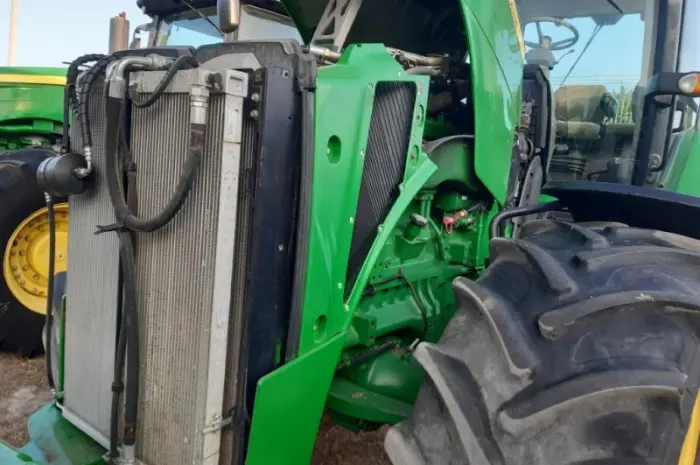 Трактор John Deere 8335R- фото № 12