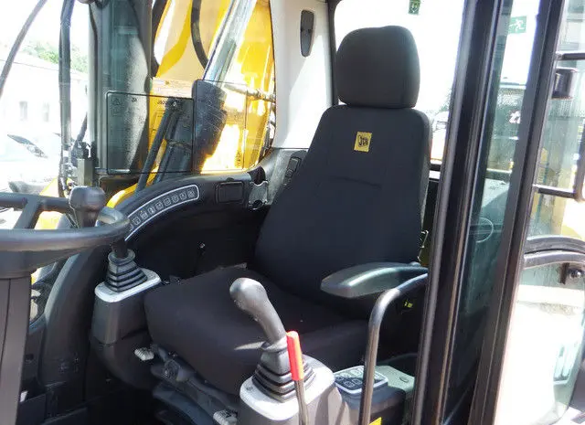 Колесный экскаватор JCB JC 200 W- фото № 8
