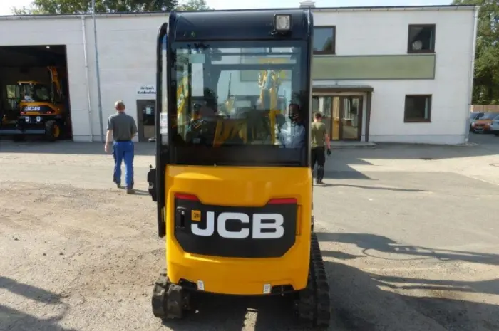 Мини экскаватор JCB 19C-1- фото № 1