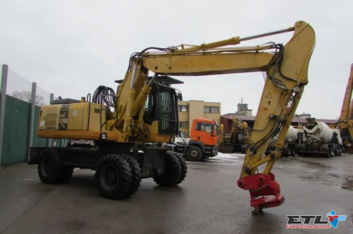 Колесный экскаватор Komatsu PW180-7K- фото № 1