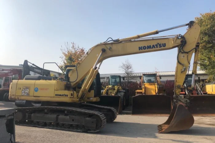 Гусеничный экскаватор Komatsu PC 240- фото № 3