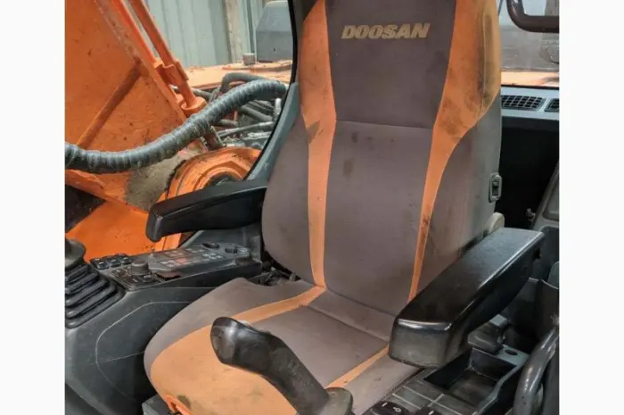 Гусеничный экскаватор Doosan DX 380 LC. Строительная техника в Украине- фото № 13