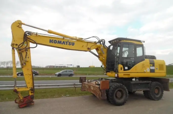 Колесный экскаватор Komatsu PW180-7EO- фото № 3
