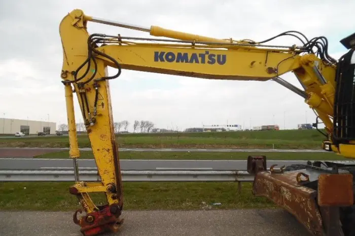 Колесный экскаватор Komatsu PW180-7EO- фото № 4