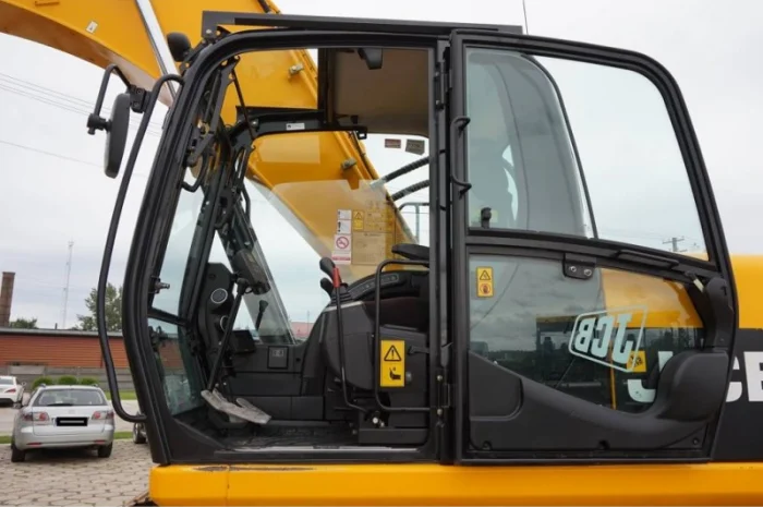 Гусеничный экскаватор JCB JS 290 LC- фото № 14