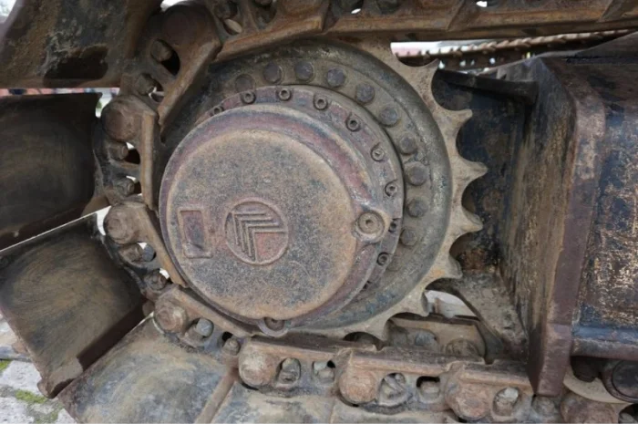 Гусеничный экскаватор JCB JS 290 LC- фото № 9