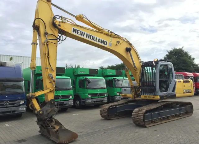 Гусеничный экскаватор New Holland E265B- фото № 1
