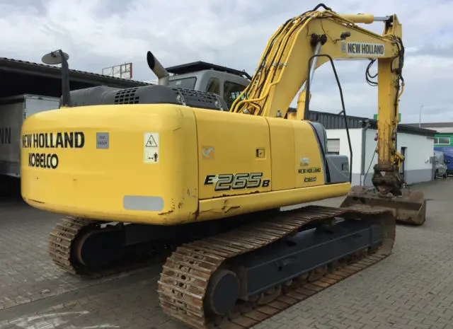 Гусеничный экскаватор New Holland E265B- фото № 3