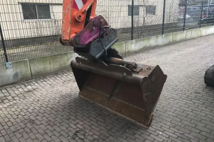 Колесный экскаватор Hitachi ZX 140 W-3- фото № 8