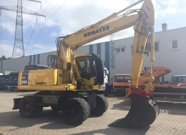 Колесный экскаватор Komatsu PW200- фото № 1
