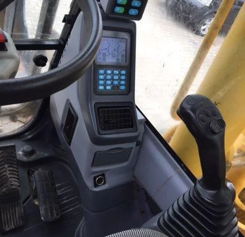 Колесный экскаватор Komatsu PW200- фото № 5